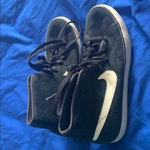 Nike hightop shoes